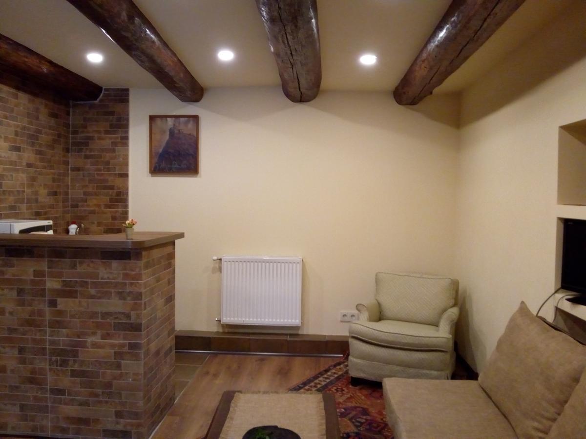Low Budget Room With King Size Bed Tbilisi Exterior foto