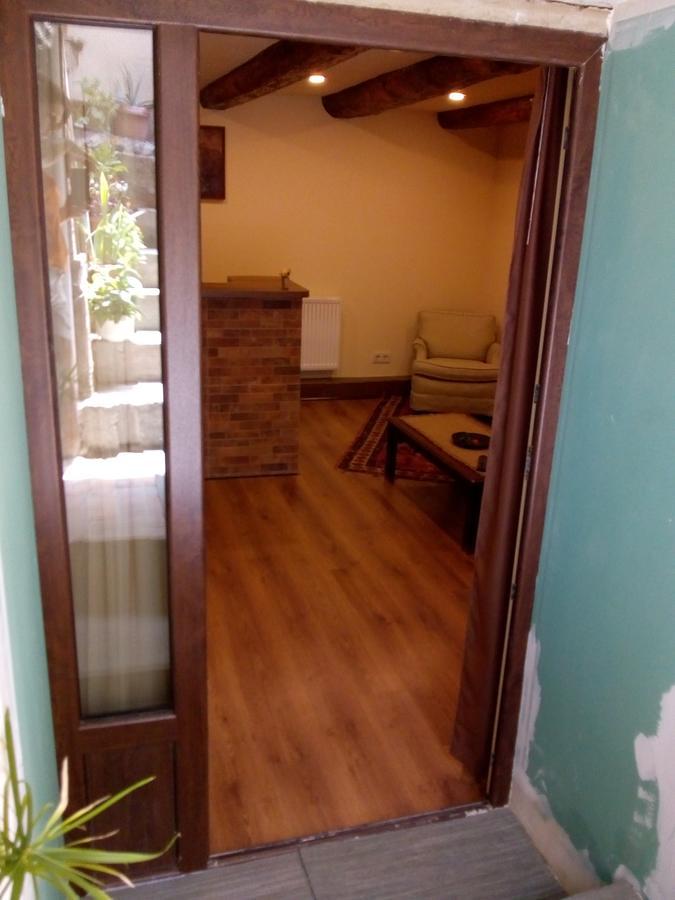 Low Budget Room With King Size Bed Tbilisi Exterior foto