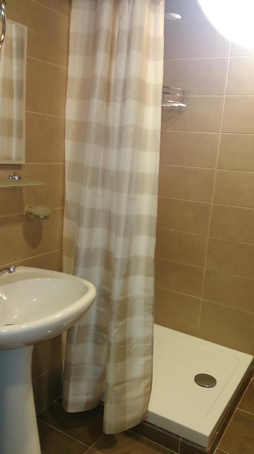 Low Budget Room With King Size Bed Tbilisi Exterior foto