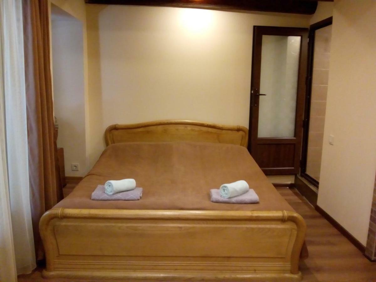 Low Budget Room With King Size Bed Tbilisi Exterior foto